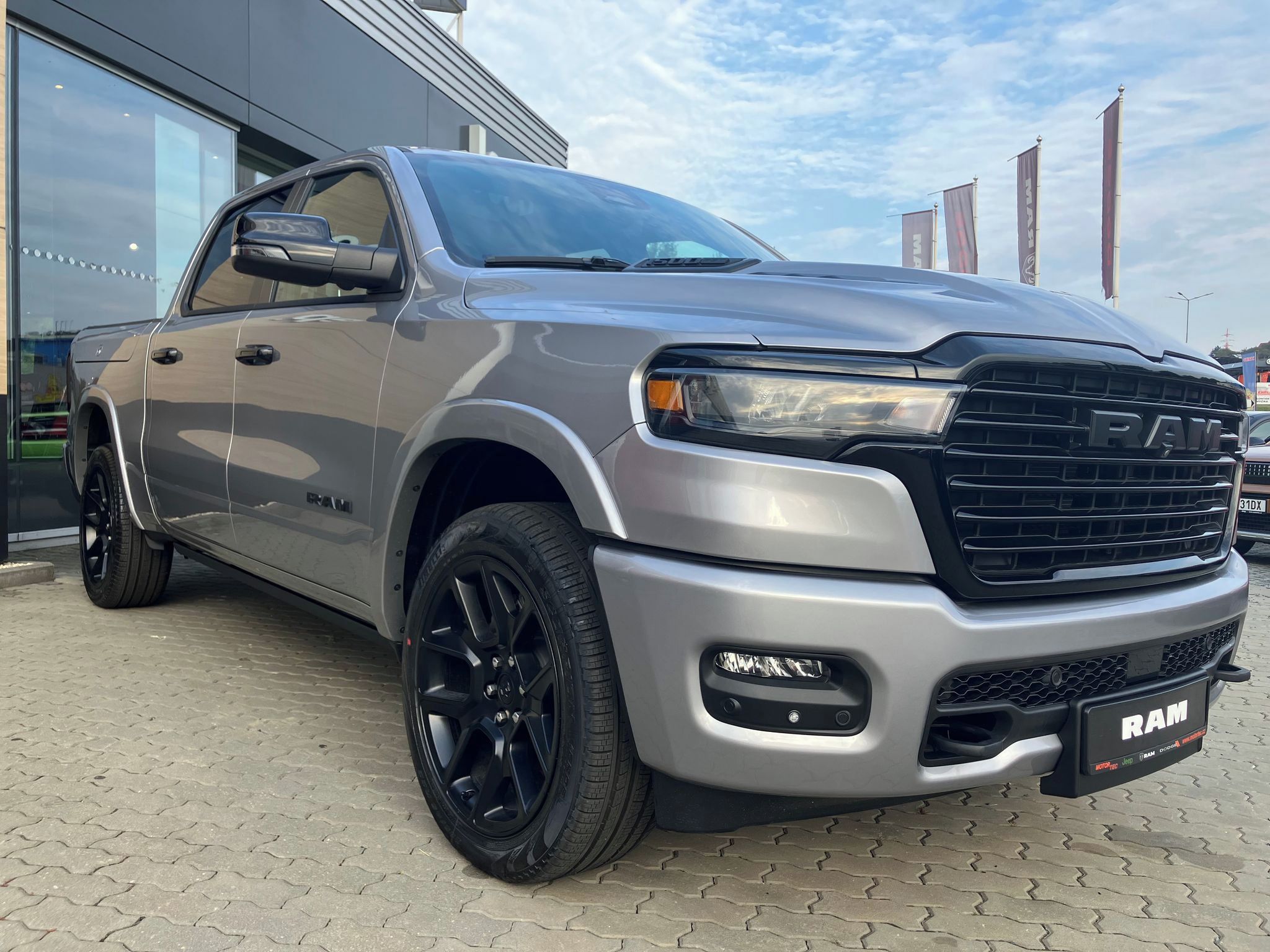 RAM 1500, 3.0 I6 426k LARAMIE PREMIUM RA - fotka 5