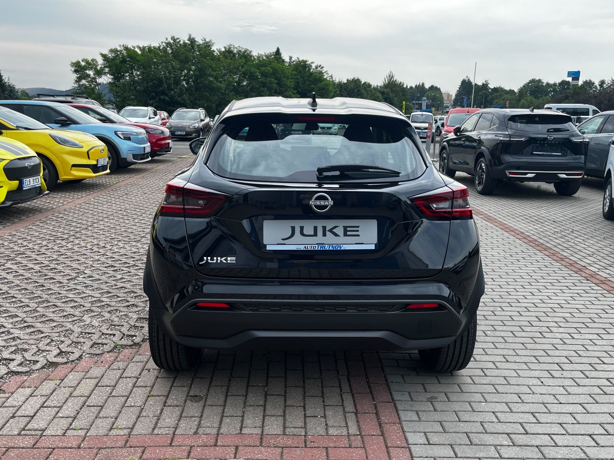 Nissan Juke, 1.0 DIG-T 84 kW 114 k Acenta - fotka 4