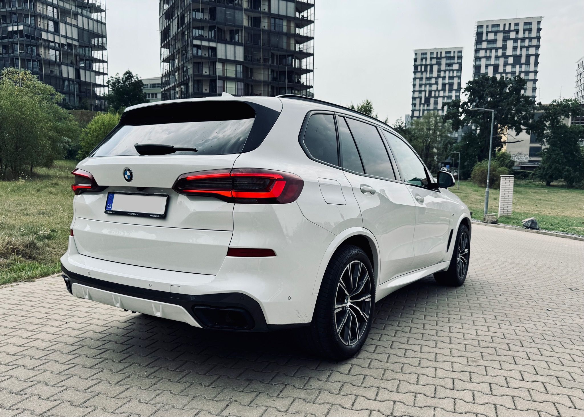 BMW X5, BMW X5 40i / M paket / xDrive - fotka 4