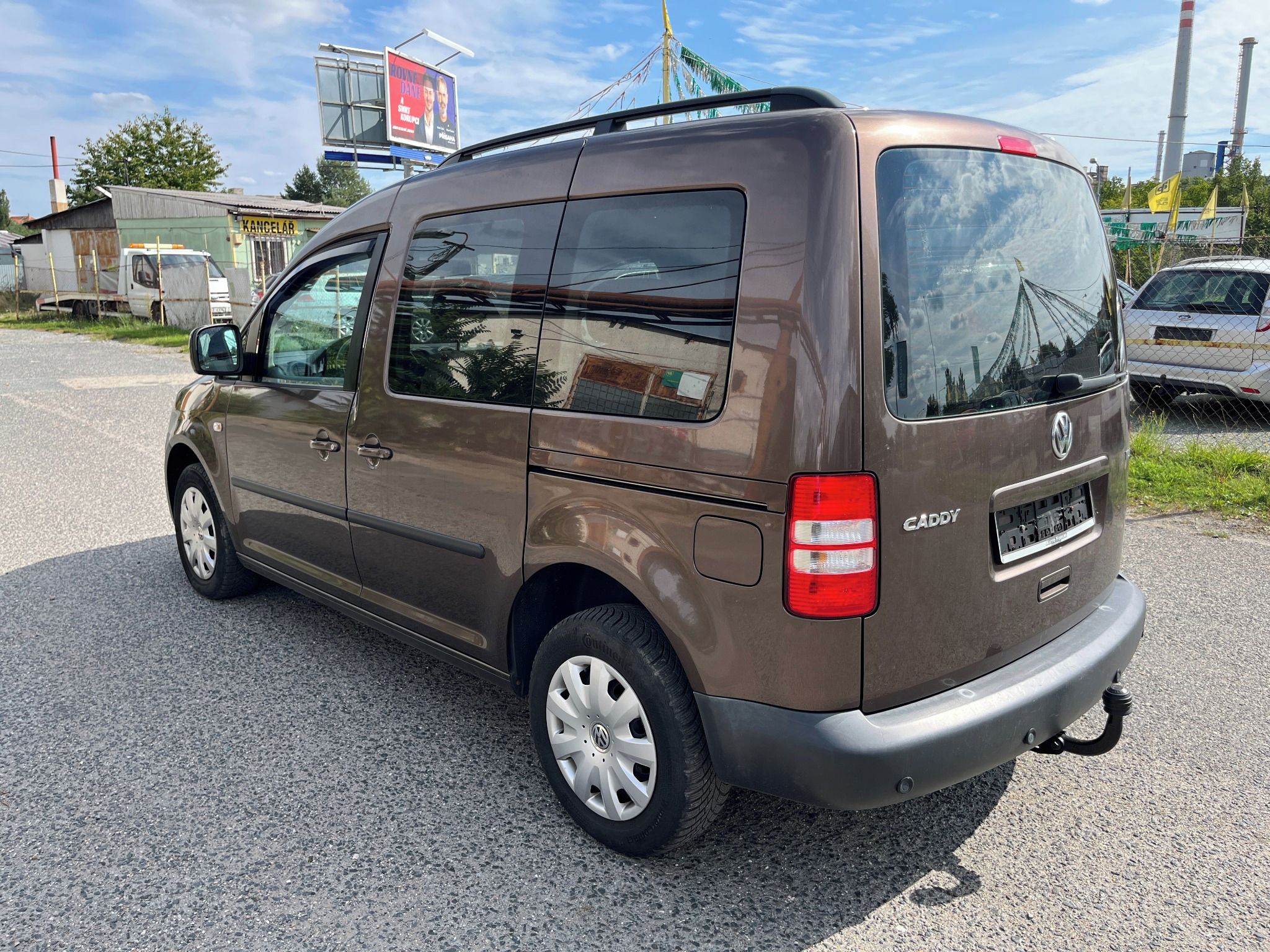 Volkswagen Caddy, 1.6tdi 75kw 7.míst závěs - fotka 3