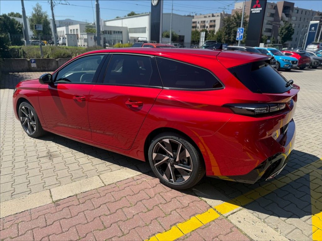 Peugeot 308, 1,2 Hybrid 145 e-DCS6  SW Allu - fotka 2