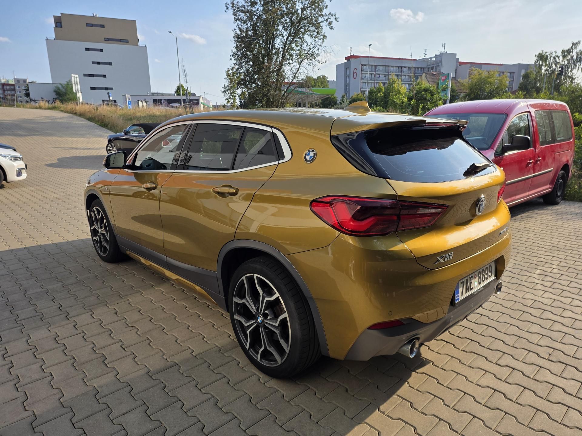 BMW X2, 2.0d xDrive MPAKET PLNÝ SERVIS - fotka 6