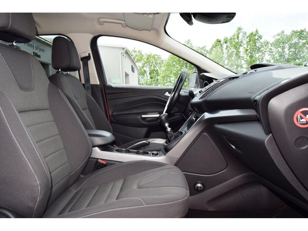 Ford Kuga, 1,5 SCTi 150k ECOBOOST Trend E - fotka 4