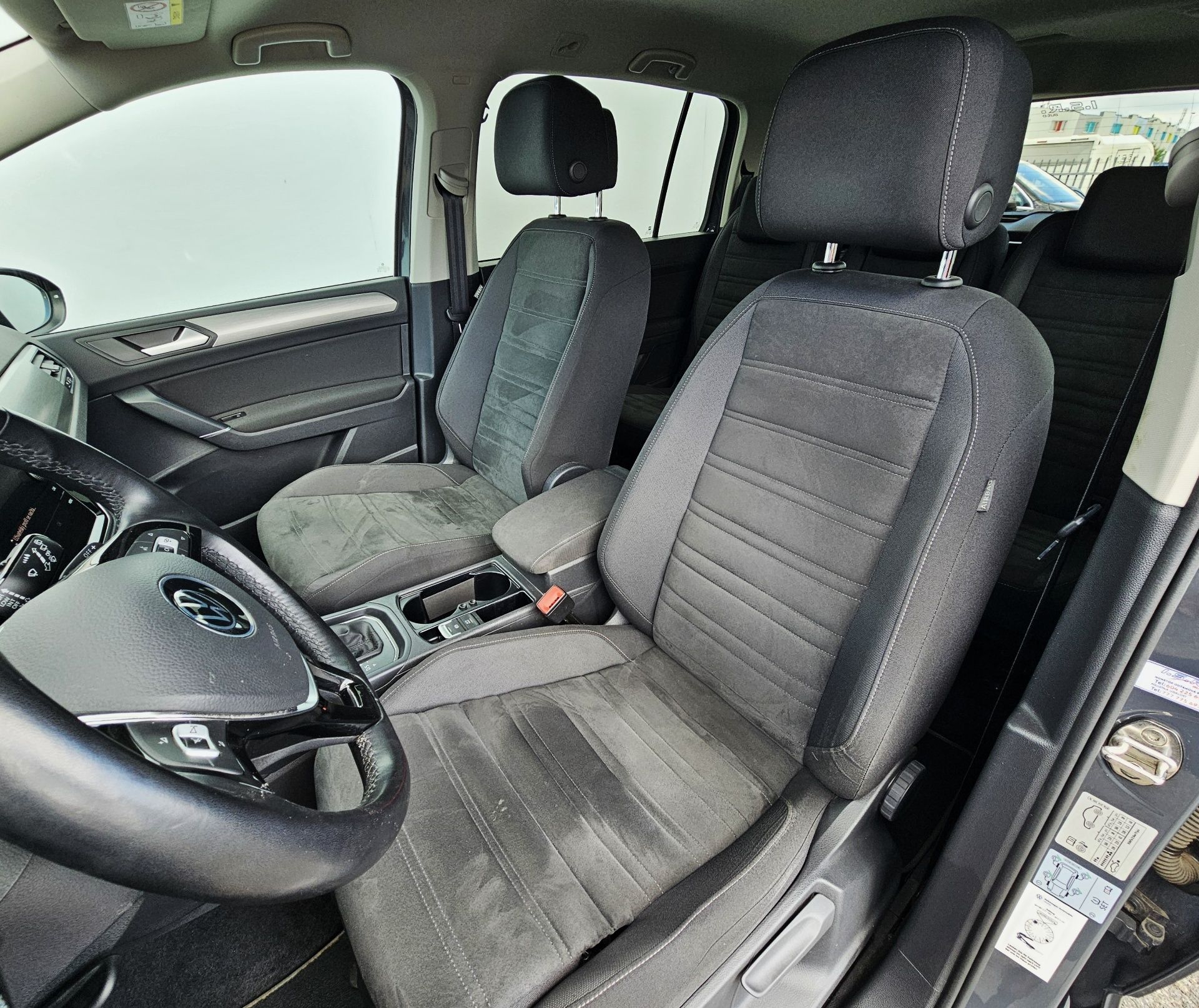 Volkswagen Touran, Comfortline 2.0 TDI 110 kW 7DS - fotka 6