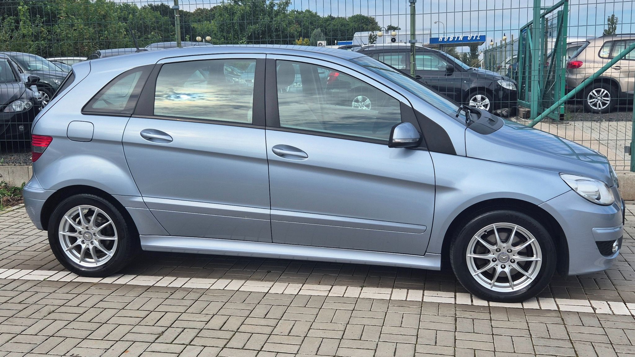 Mercedes-Benz Třídy B, 120000 KM - serviska - fotka 5