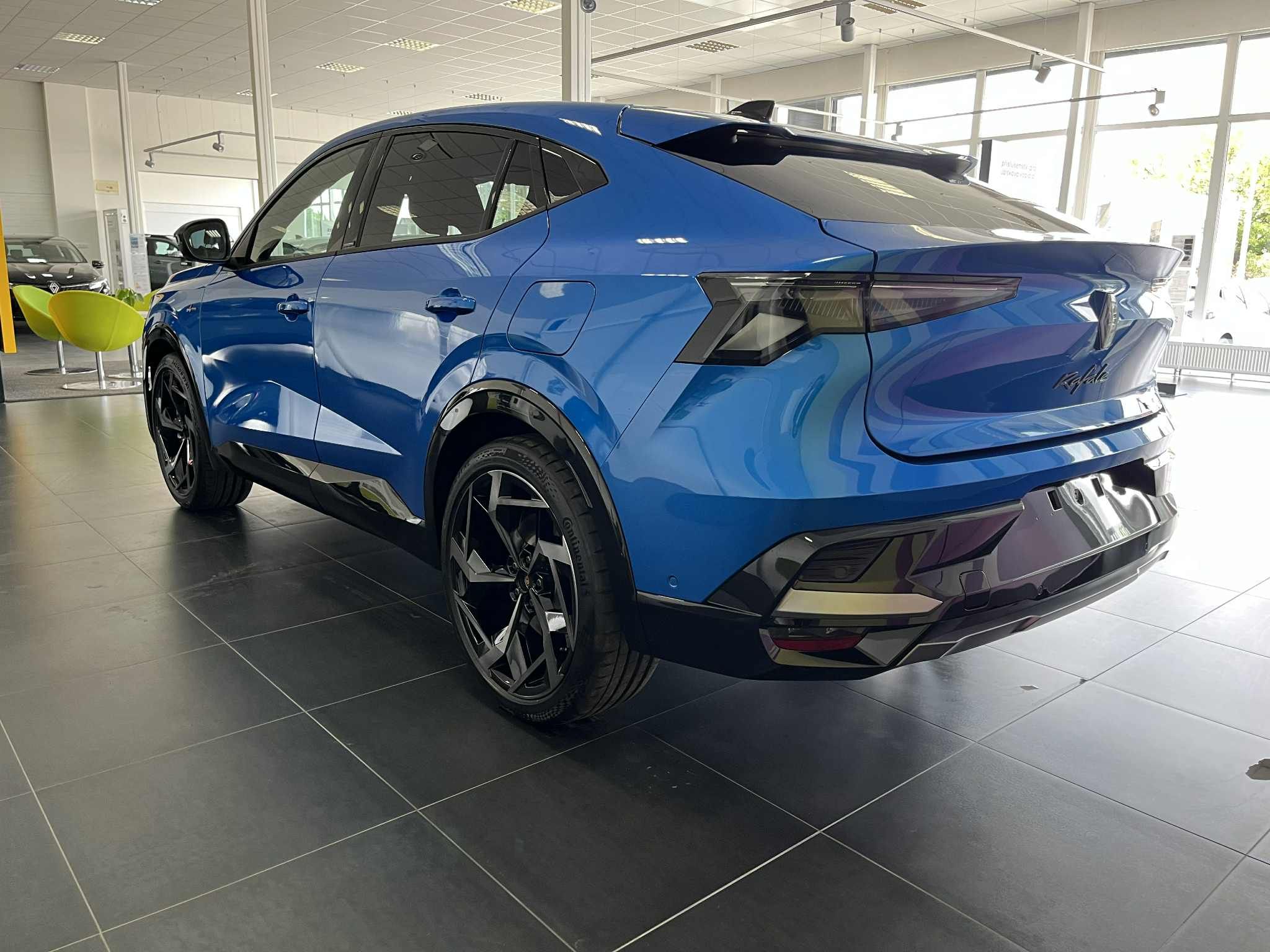 Renault Rafale, atelier Alpine 4x4 Plug-In 300 - fotka 6