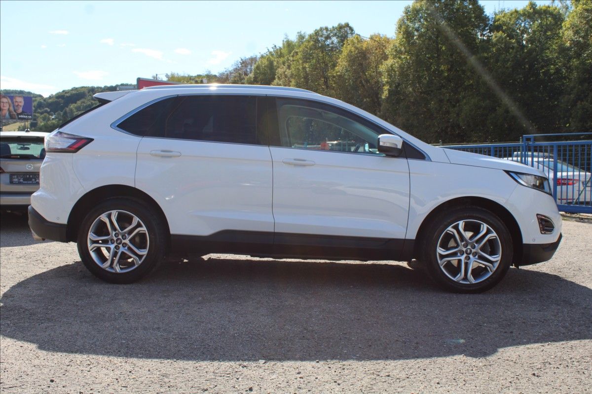 Ford Edge, 2,0 TDCi  ČR,A/T,4X4,TITANIUM - fotka 4