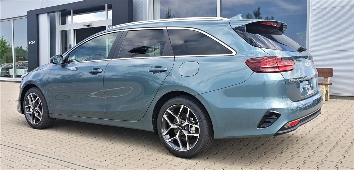 Kia Cee´d, 1,5 SW T-GDi TOP - fotka 6