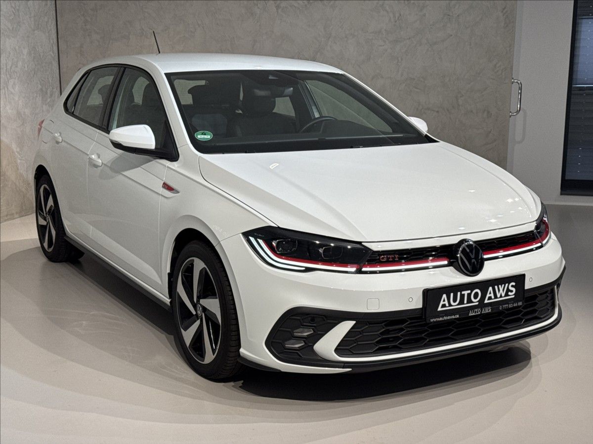 Volkswagen Polo, 2,0 TSi  DSG 152kW GTI Virtual - fotka 3