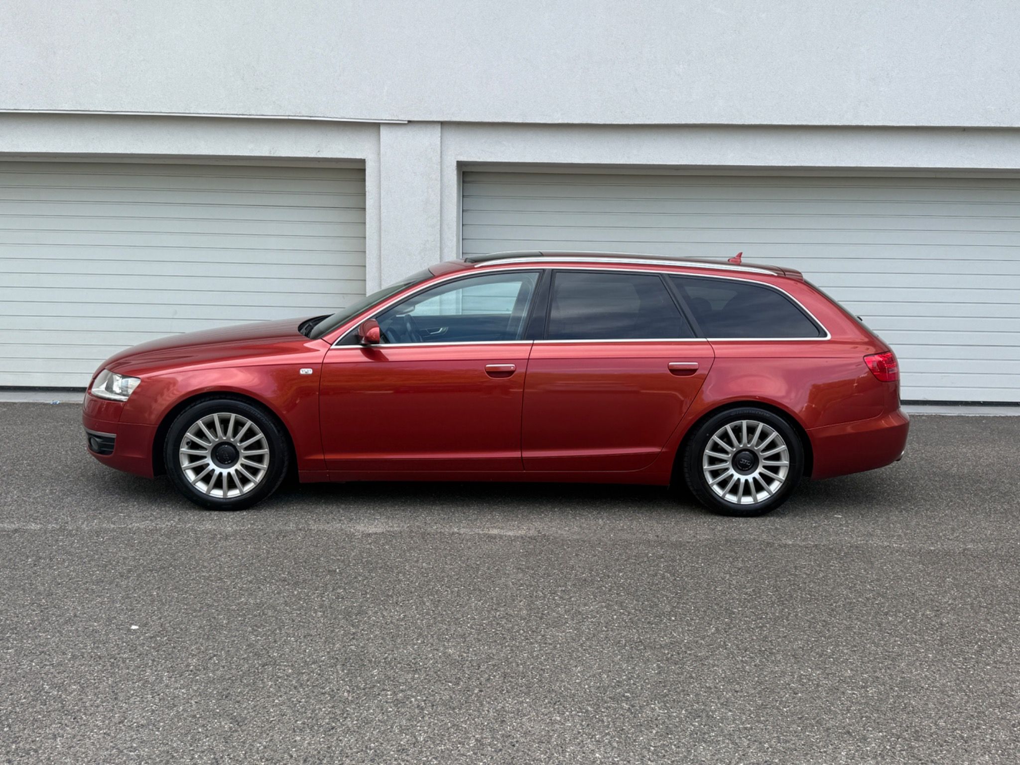 Audi A6, 2.0T, 125kw Tažné - fotka 2