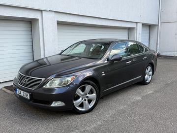 460, 280kw V8 aut.