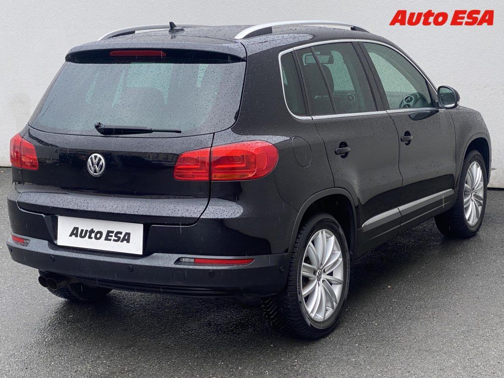 Volkswagen Tiguan, 1.4 TSi,Sport&Style,navi - fotka 4