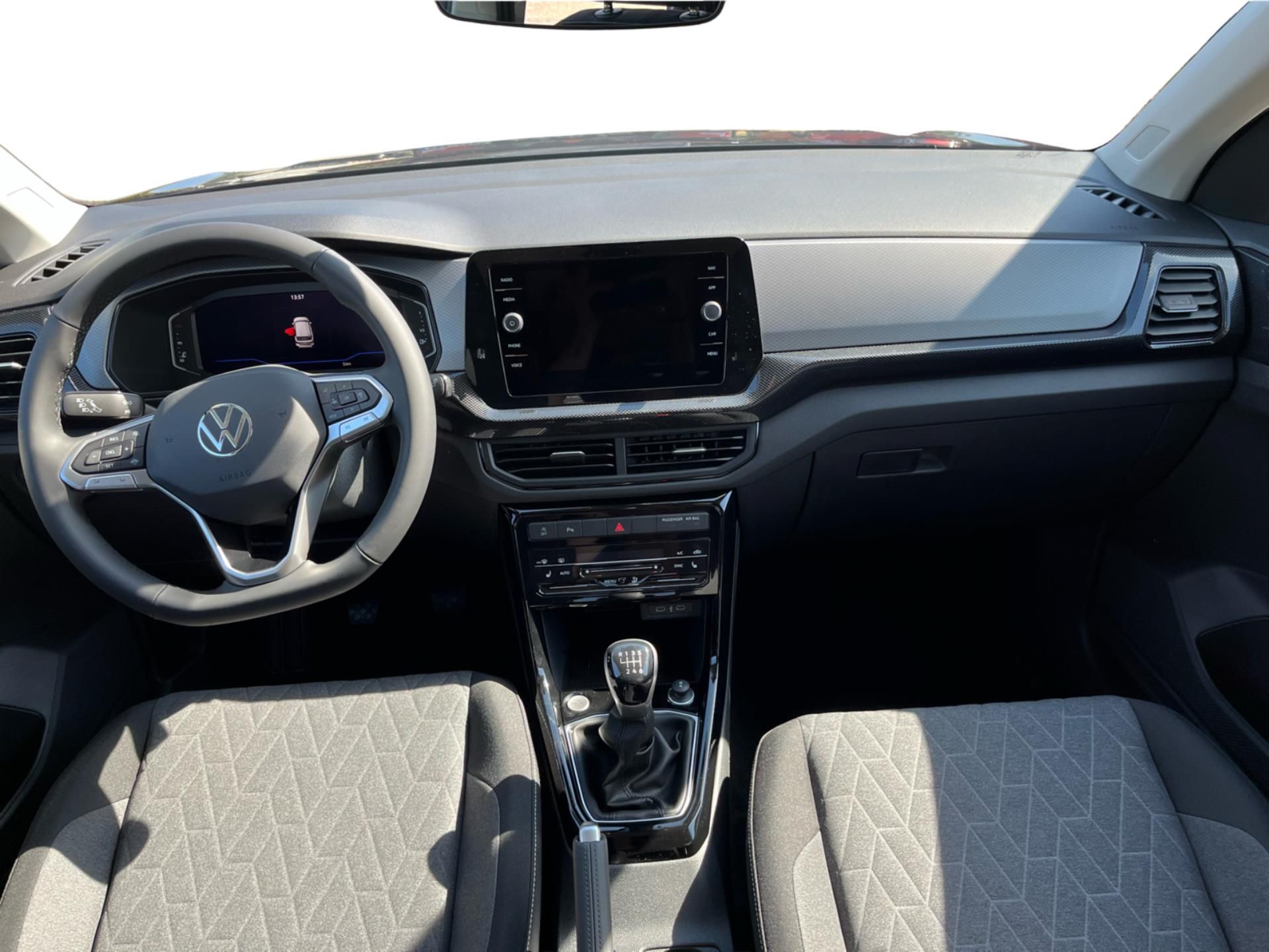 Volkswagen T-Cross, 1.0TSI PEOPLE 85kW - fotka 5