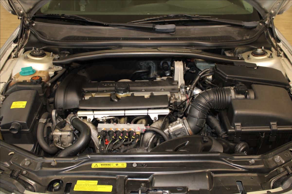 Volvo V70, 2.4i*125kW*BEZ KOROZE* - fotka 5