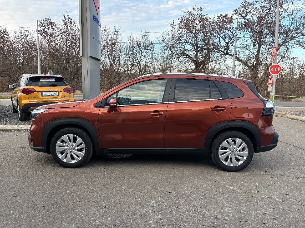 Suzuki S-Cross, 4x4 Premium - fotka 4