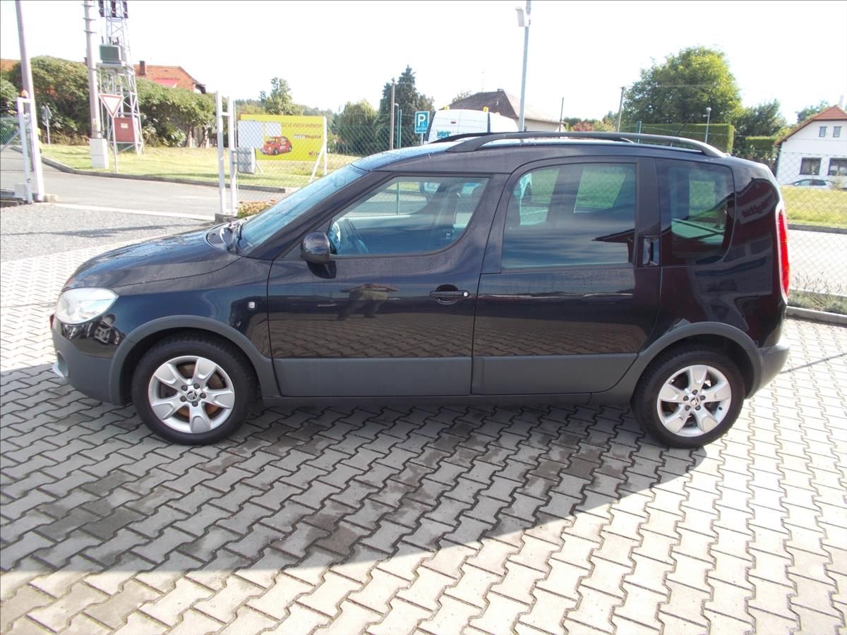 Škoda Roomster, 1,6 TDI SCOUT DIGIKLIMA NOVÉ R - fotka 4