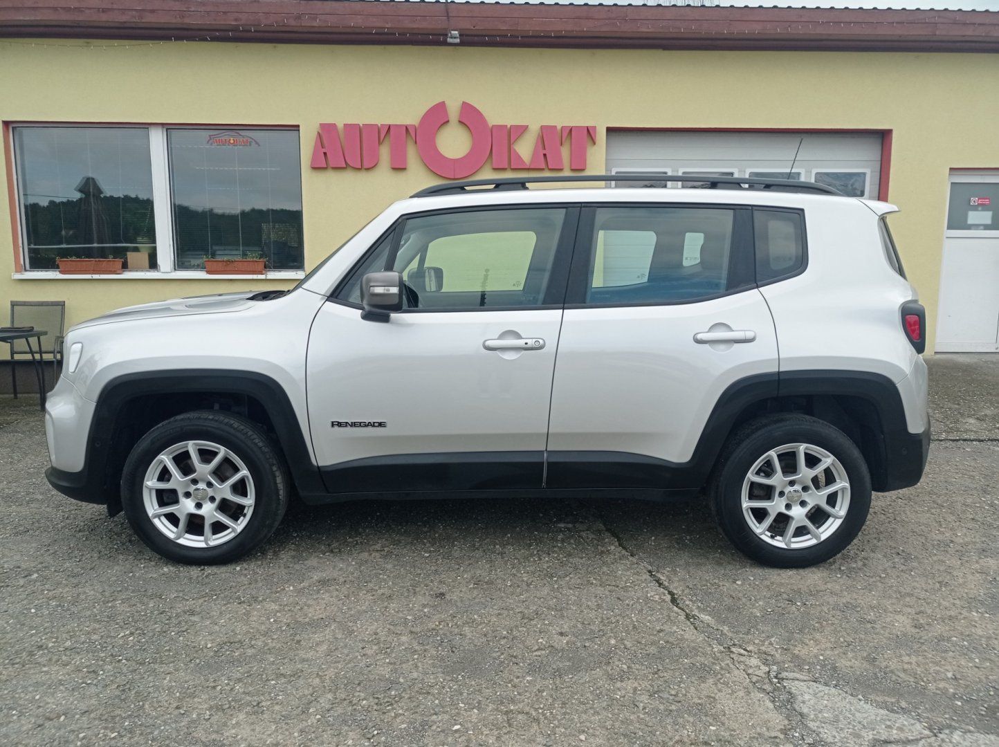 Jeep Renegade, 2.0 JTD-MJET 4x4/1Maj/DigKlima - fotka 6