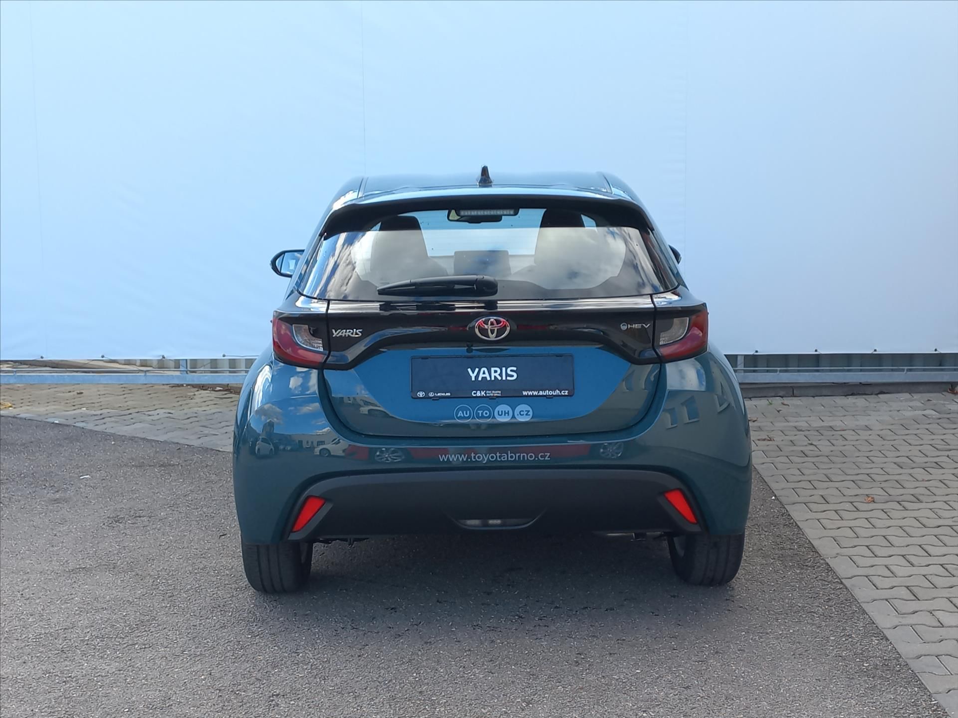 Toyota Yaris, 1,5 Hybrid e-CVT 116k  Comfort - fotka 6