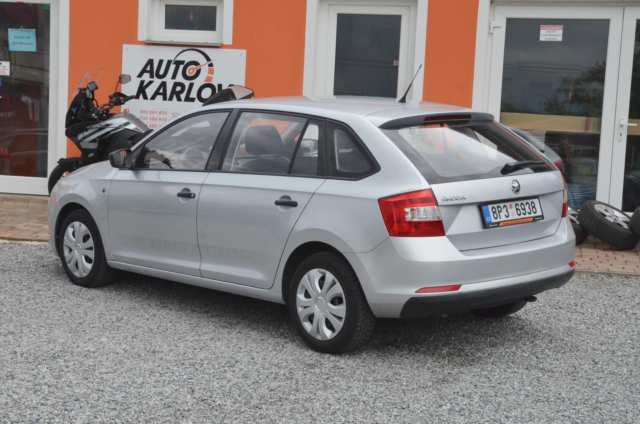Škoda Rapid, Spaceback 1.2 TSi 63kW ACTIVE - fotka 4