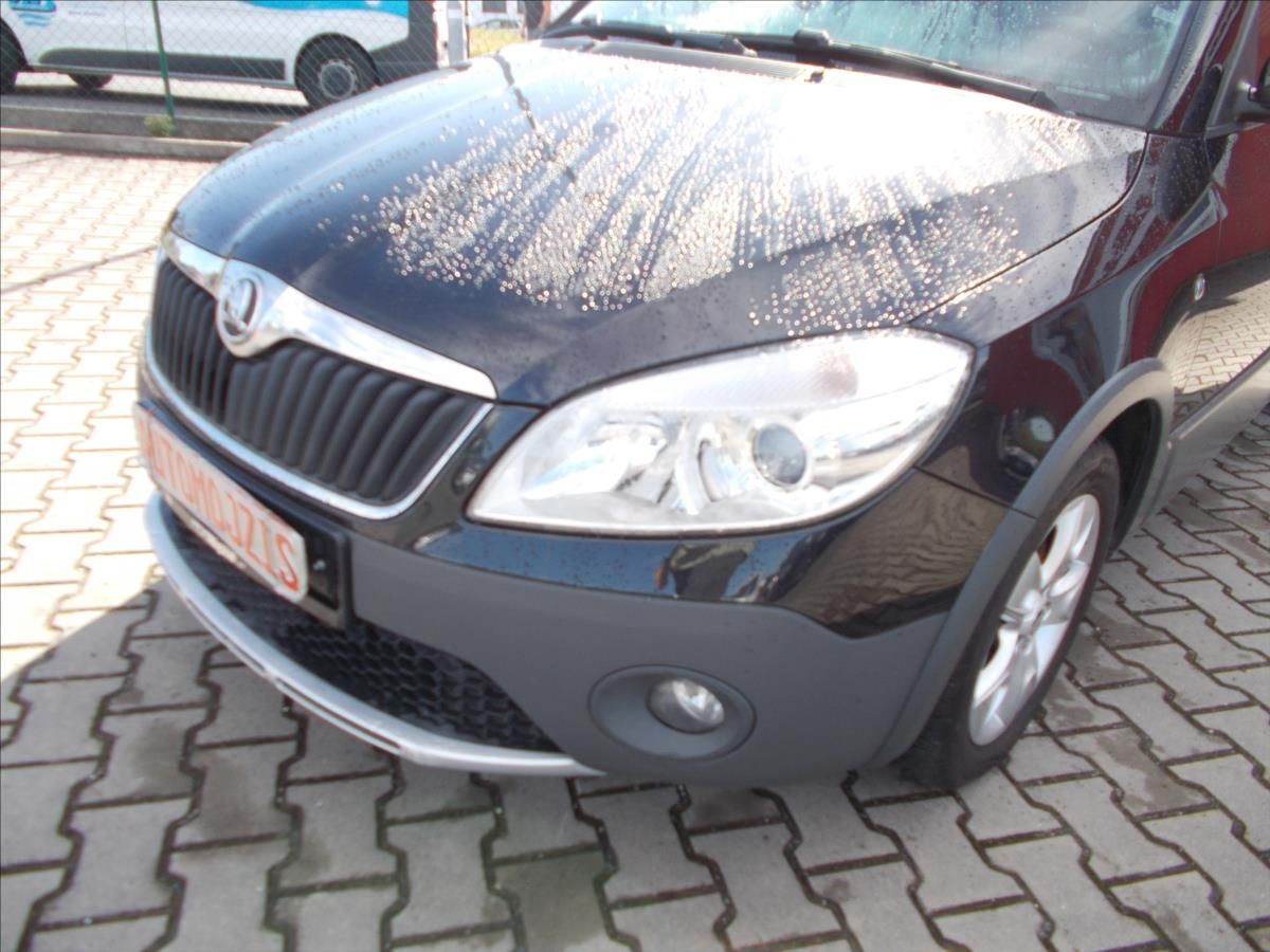Škoda Roomster, 1,6 TDI SCOUT DIGIKLIMA NOVÉ R - fotka 6