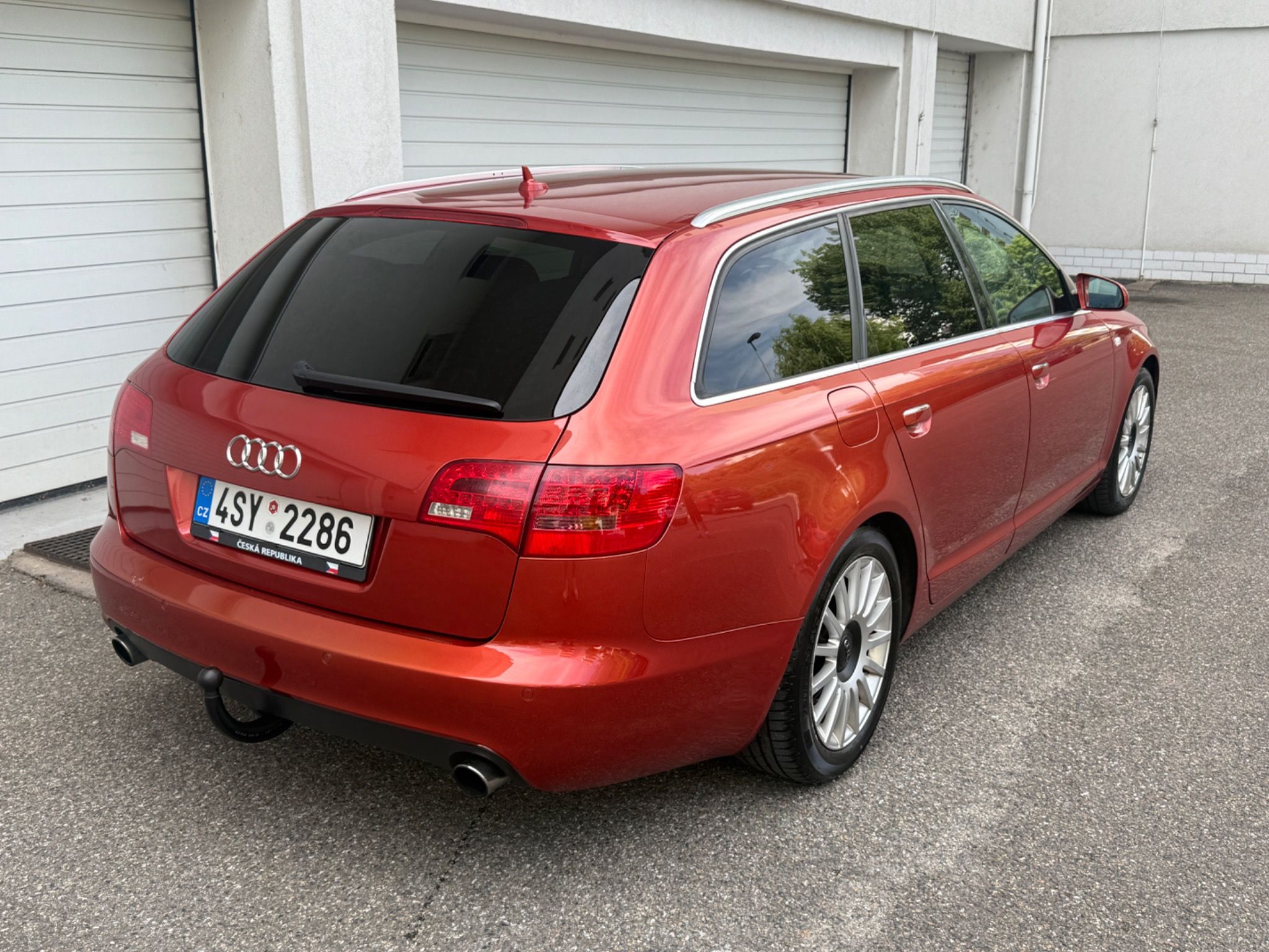 Audi A6, 2.0T, 125kw Tažné - fotka 5