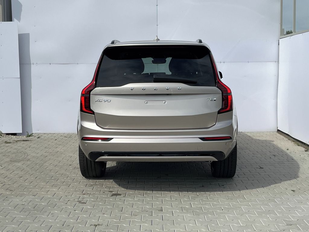 Volvo XC90, PLUS DARK T8 RECHARGE AWD 335k - fotka 5