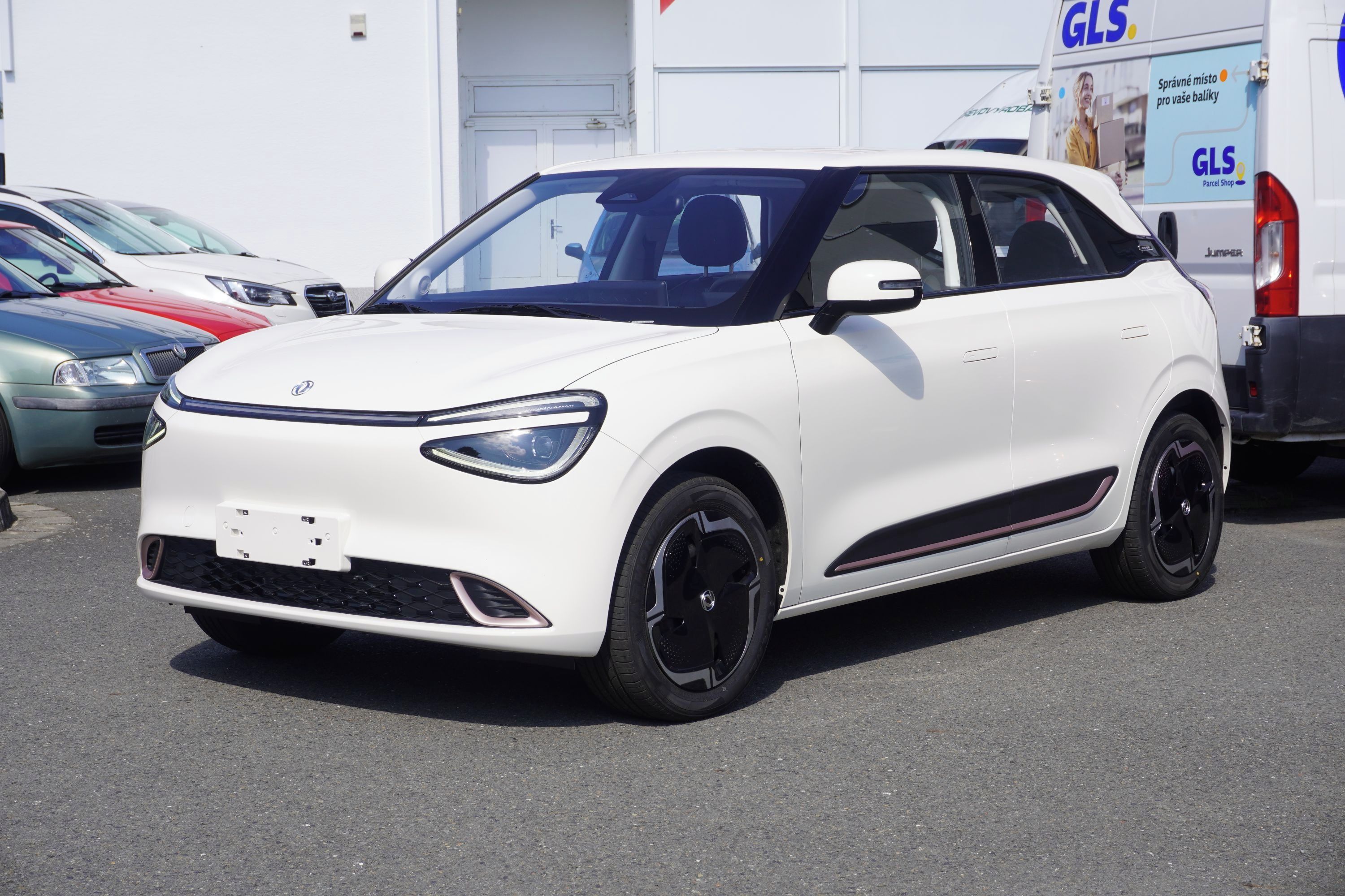 Dongfeng Box, E1