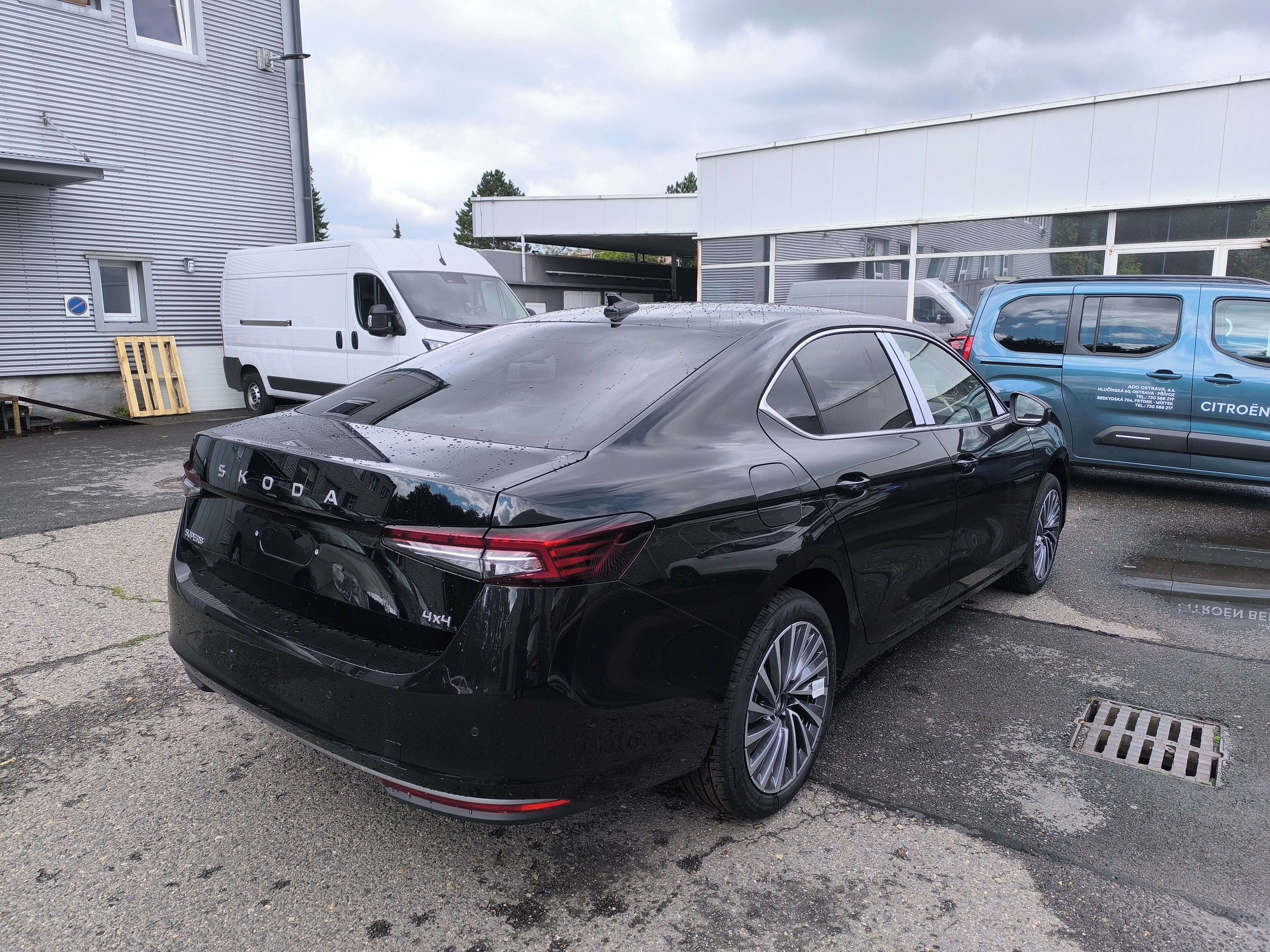Škoda Superb, L&K 2.0 TDI 142 kW 7DSG 4x4 - fotka 5