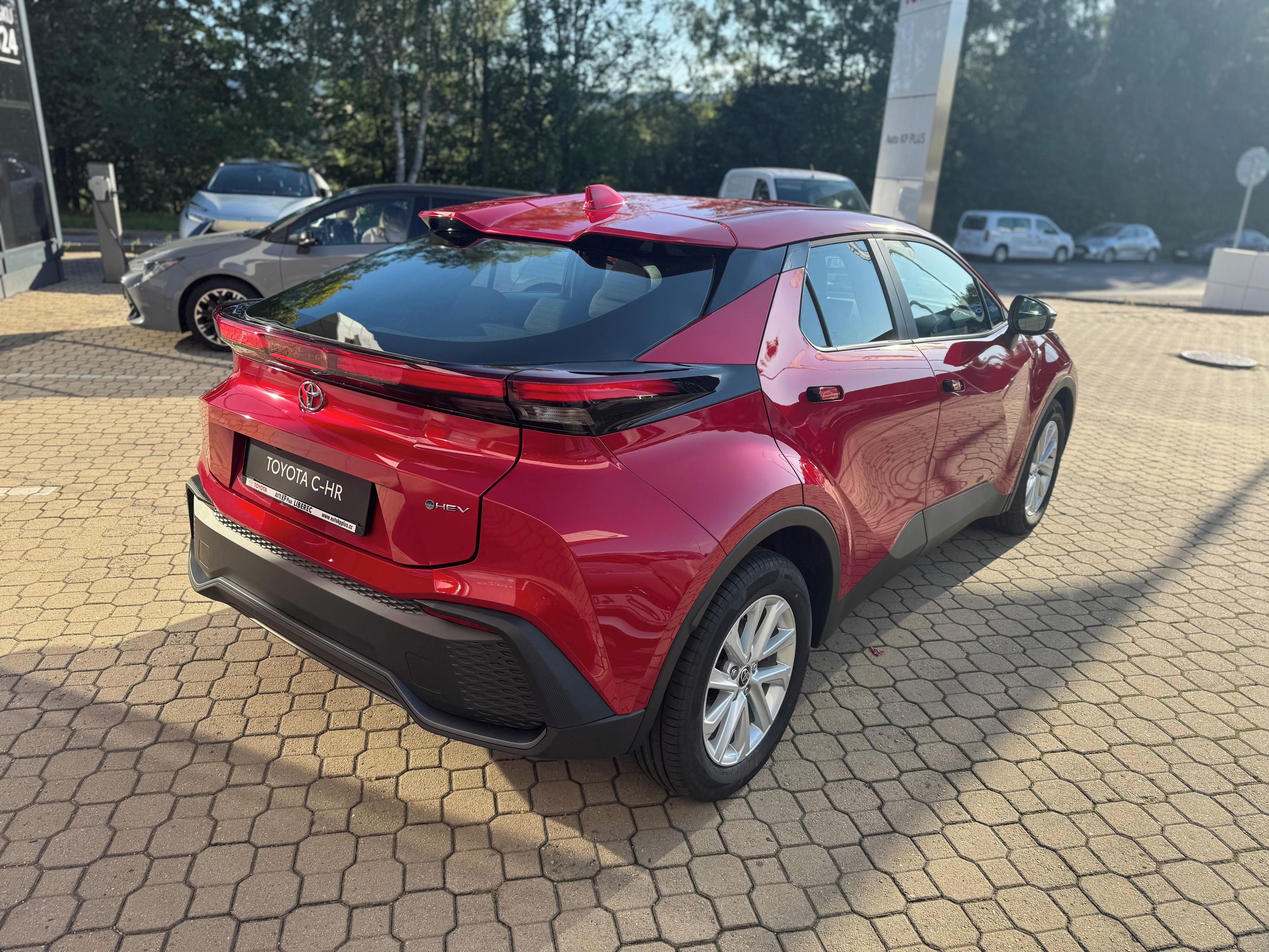 Toyota C-HR, 1,8 HEV 140k Limited Edition - fotka 5