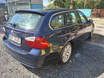 330xd, jede-únik oleje AUTOMAT