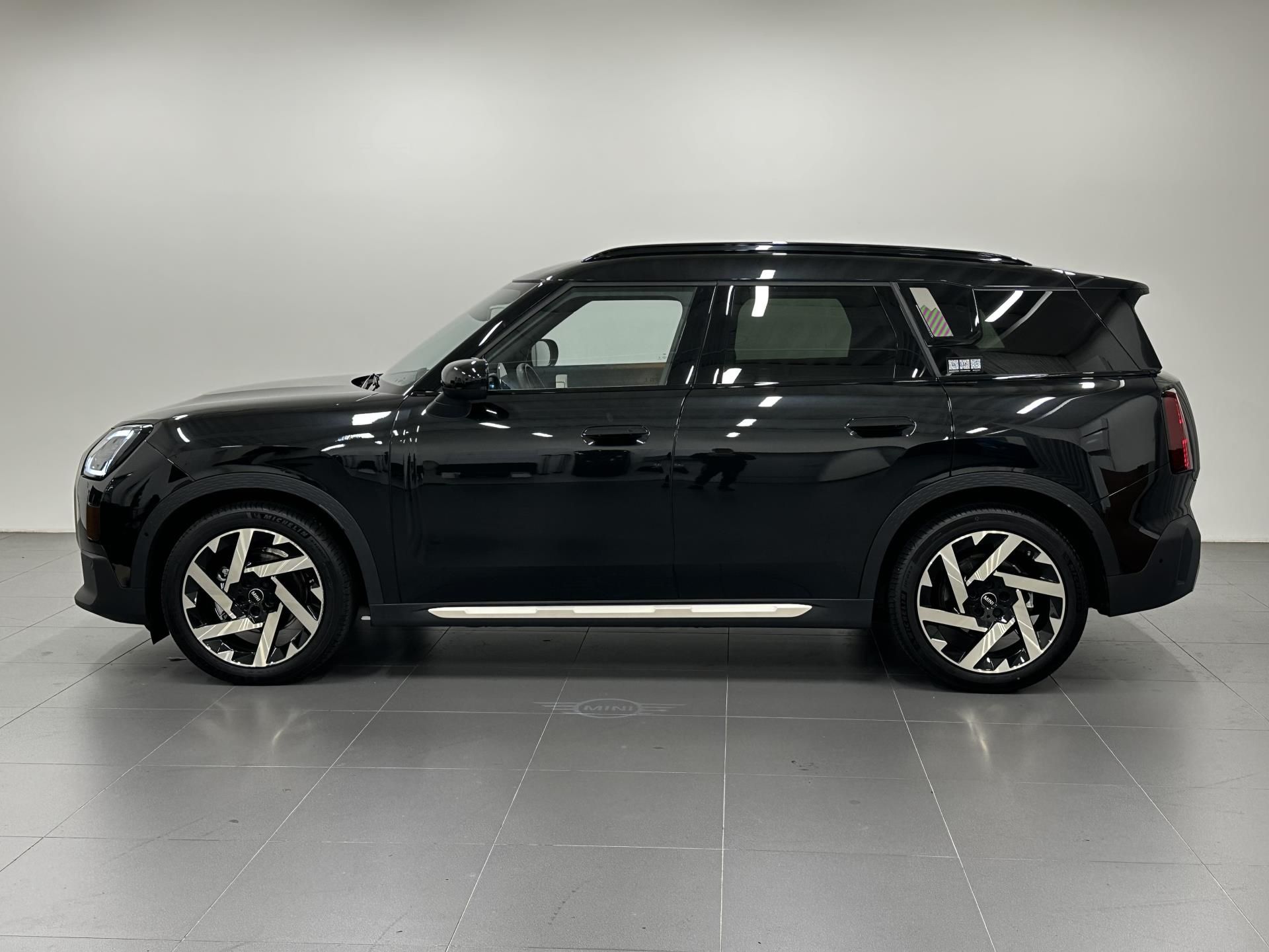 Mini Countryman, Countryman E - fotka 2