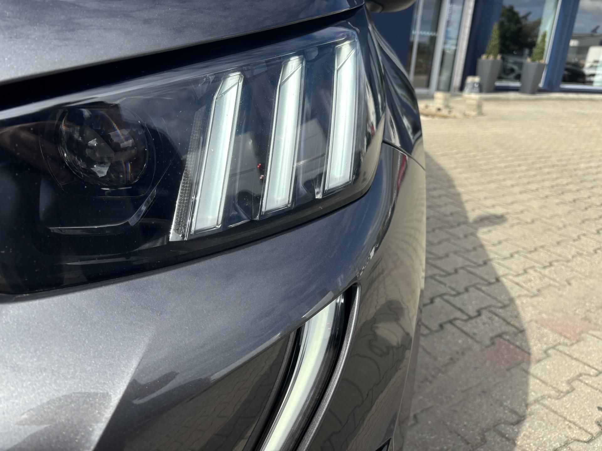 Peugeot 2008, GT PureTech 130k MAN6 - fotka 3