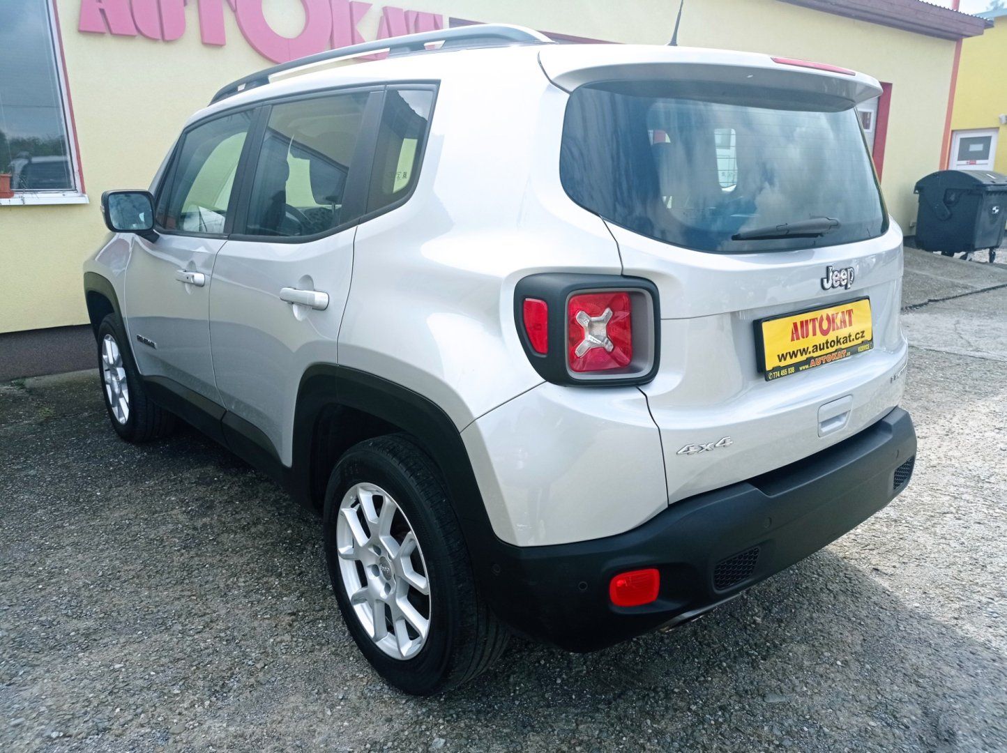 Jeep Renegade, 2.0 JTD-MJET 4x4/1Maj/DigKlima - fotka 5