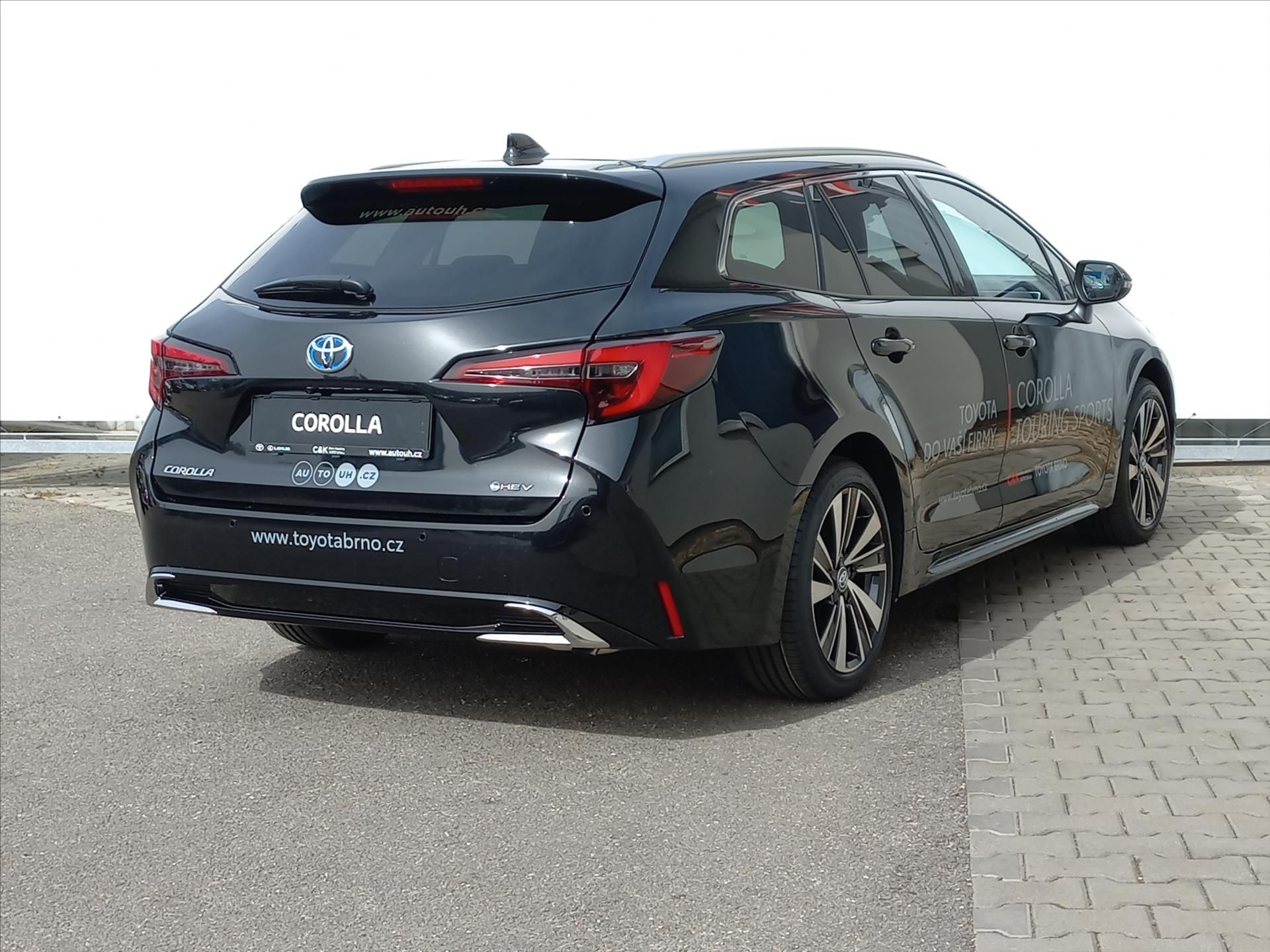 Toyota Corolla, 2,0 Hybrid e-CVT 178k  TS Styl - fotka 5