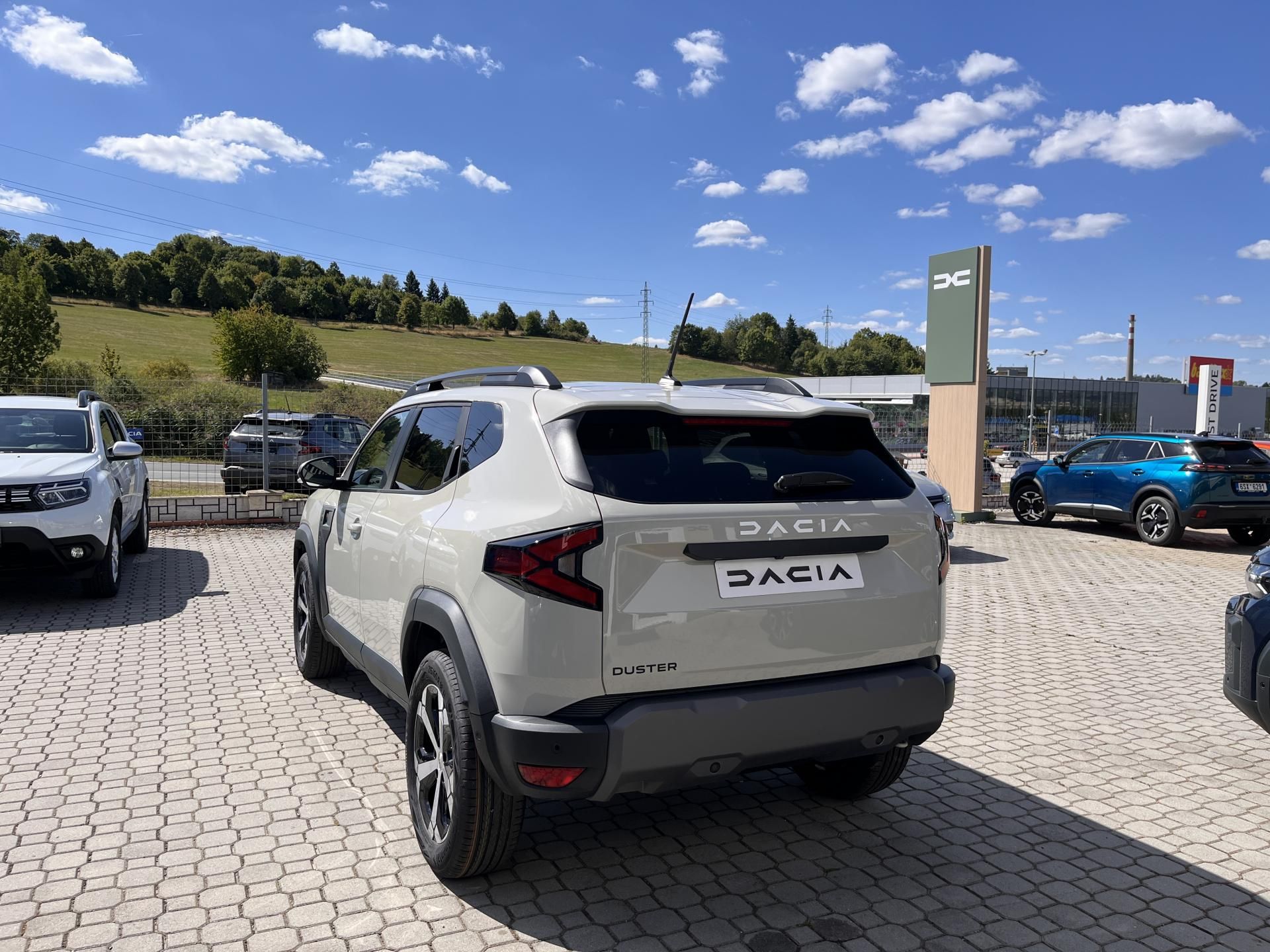 Dacia Duster, Journey ECO-G 100 - fotka 4