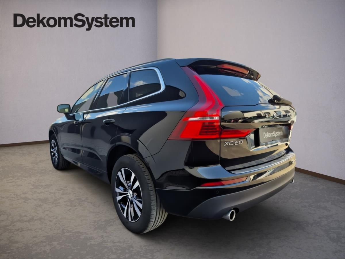 Volvo XC60, 2,0 B4 AWD diesel Momentum Pro - fotka 4