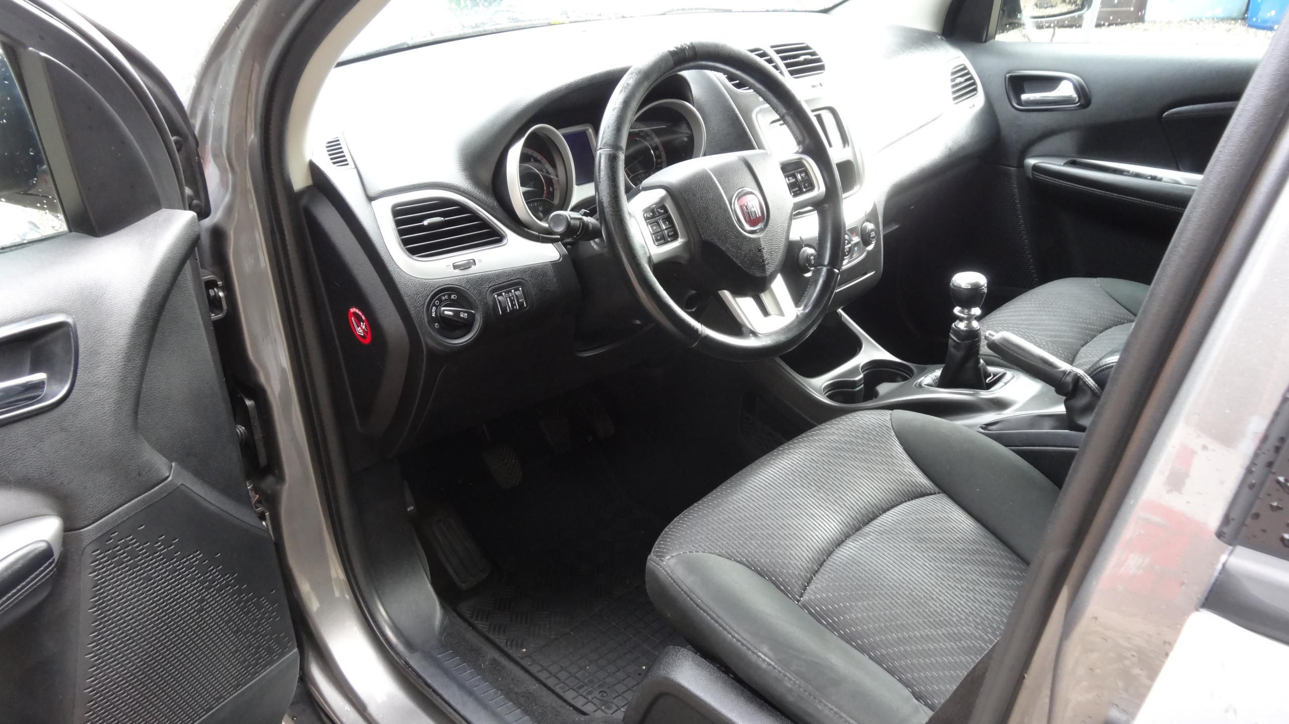 Fiat Freemont, 2.0TDI Klima 7 míst - fotka 2