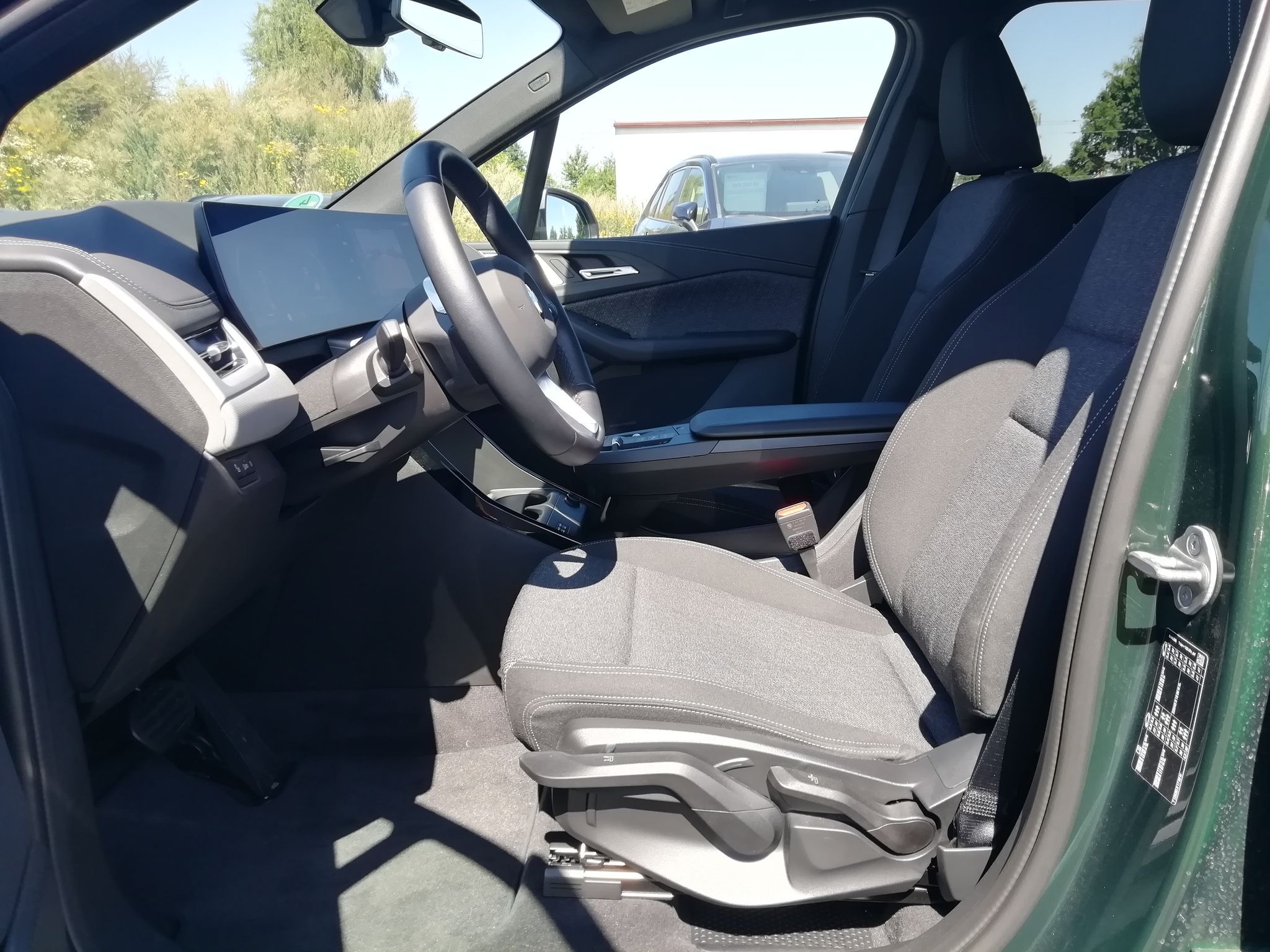 BMW Řada 2, 218i 100 kW Active Tourer - fotka 4