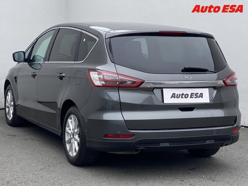Ford S-MAX, 2.0 TDCi 7míst,AT,navi - fotka 6