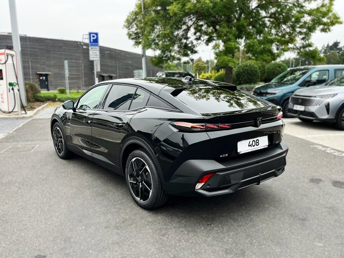 Peugeot 408, 408 GT Hybrid 145 e-DCS6 - fotka 3