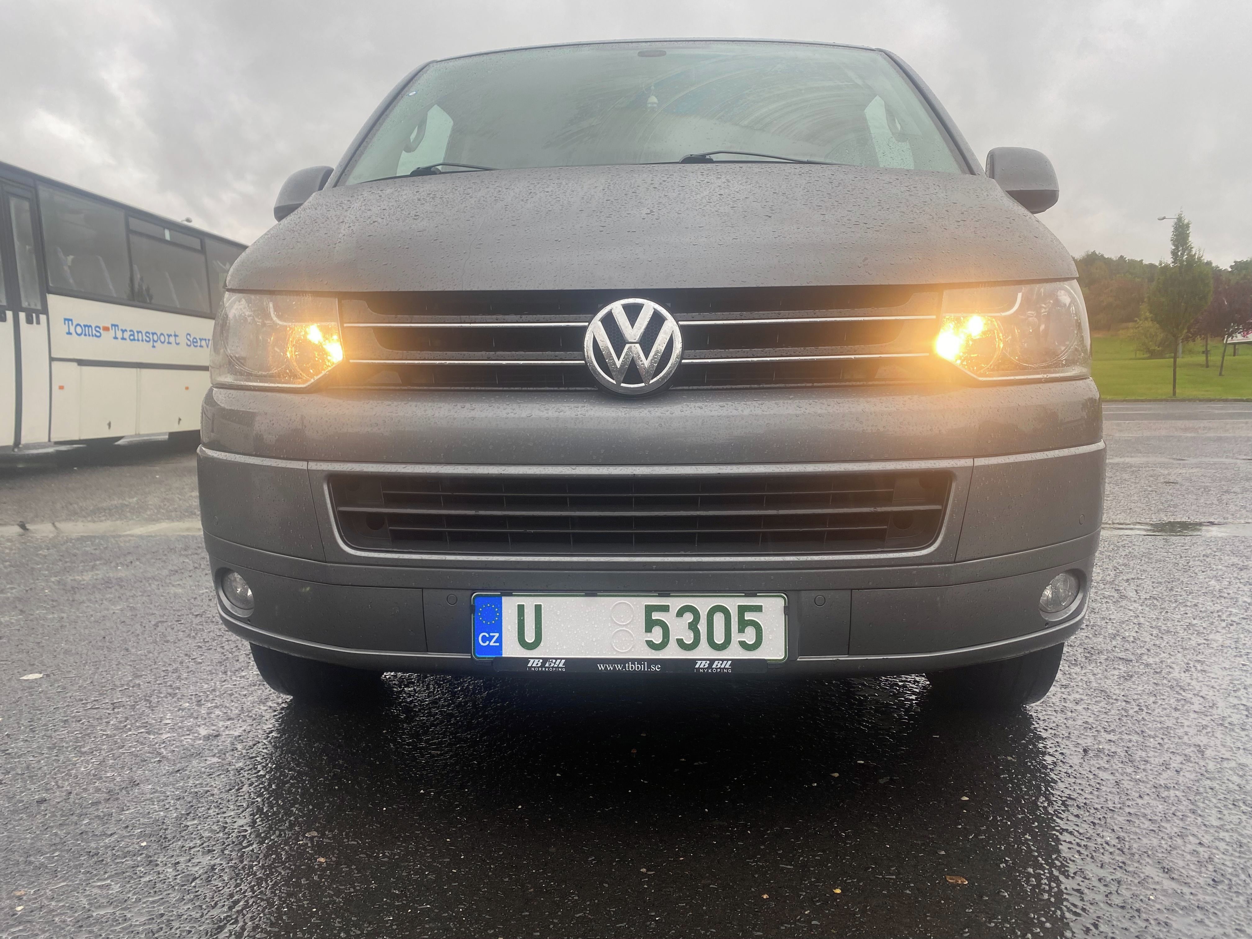 Volkswagen Caravelle, 9míst,103KW,1majitel,nehavaro - fotka 4