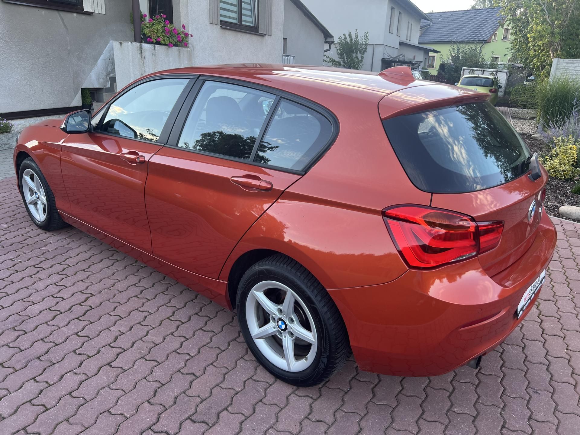 BMW Řada 1, 116i 80KW,ALU,KLIMA,TEMPOMAT - fotka 5