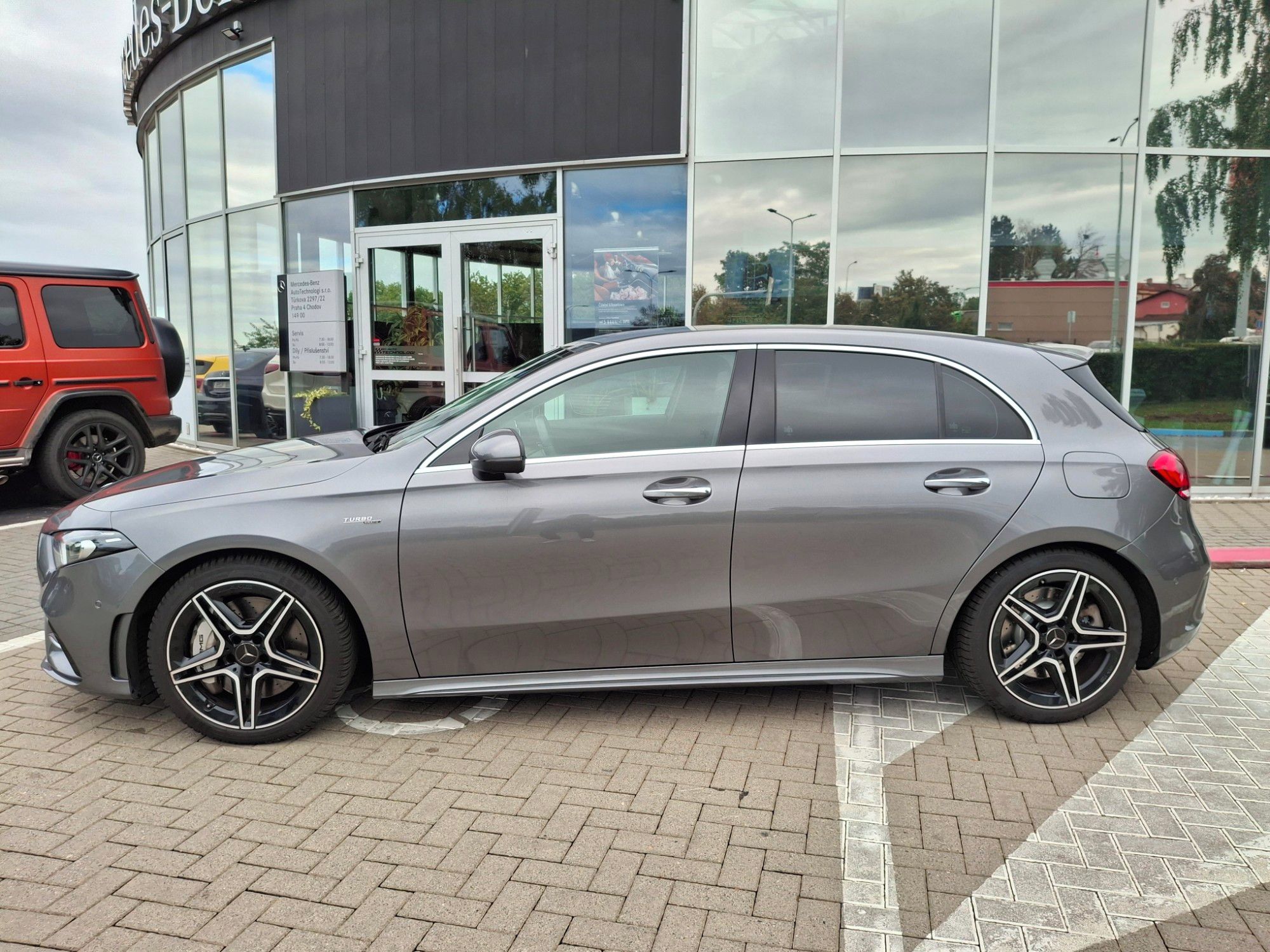 Mercedes-Benz Třídy A, 35 AMG 4MATIC - fotka 5