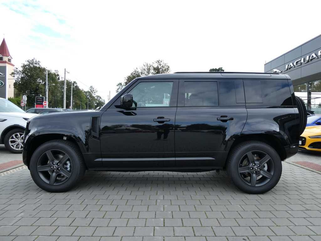 Land Rover Defender, 110 3,0 X-Dynamic SE D250 - fotka 3