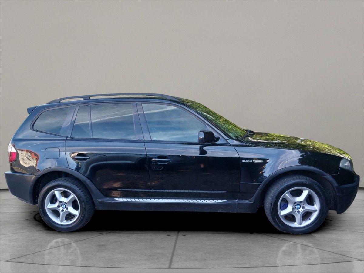 BMW X3, 3,0 D 4x4 automat 150kW - fotka 6