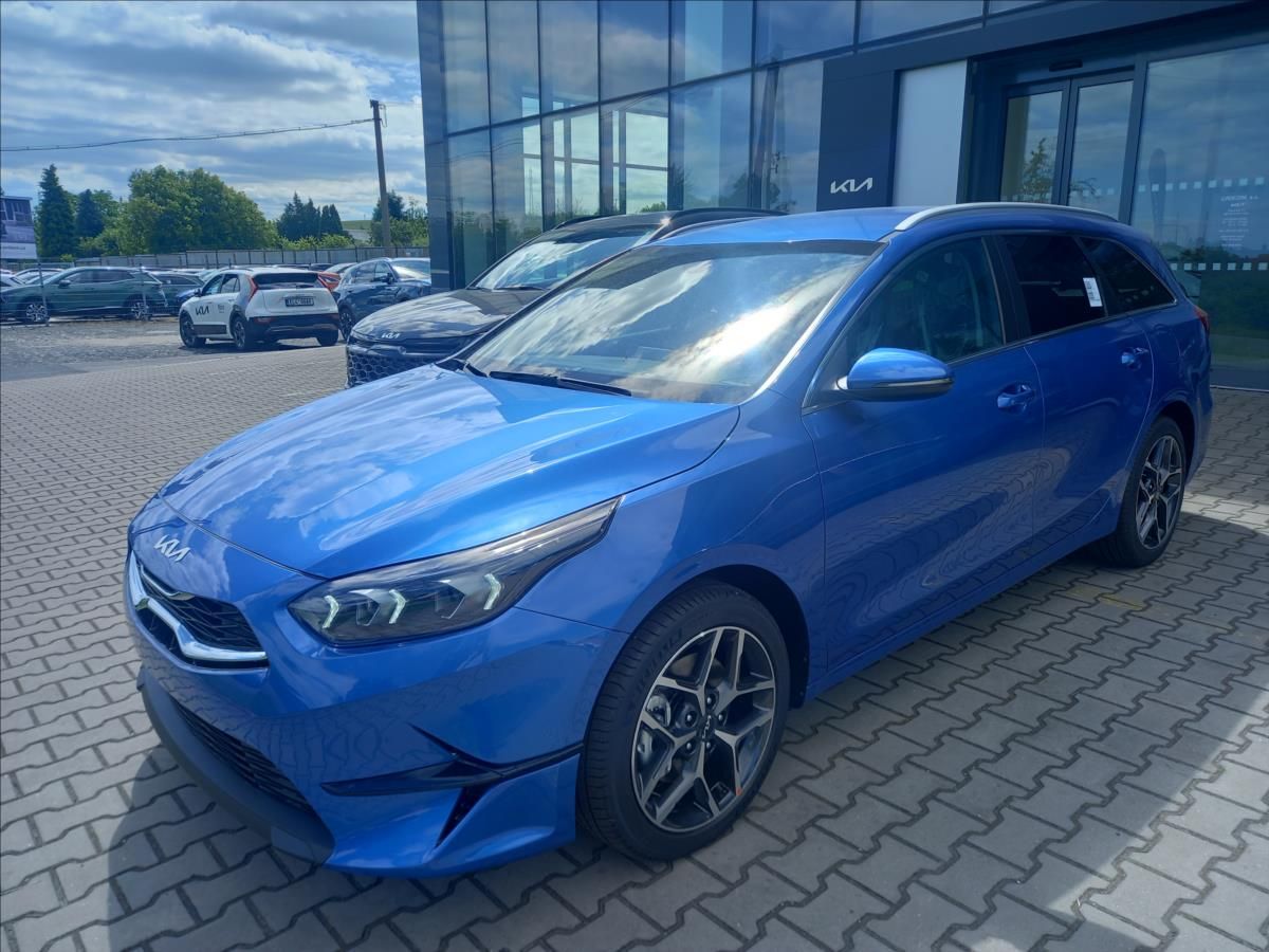 Kia Cee´d, 1,5 T-GDi SW TOP + BUS - fotka 2