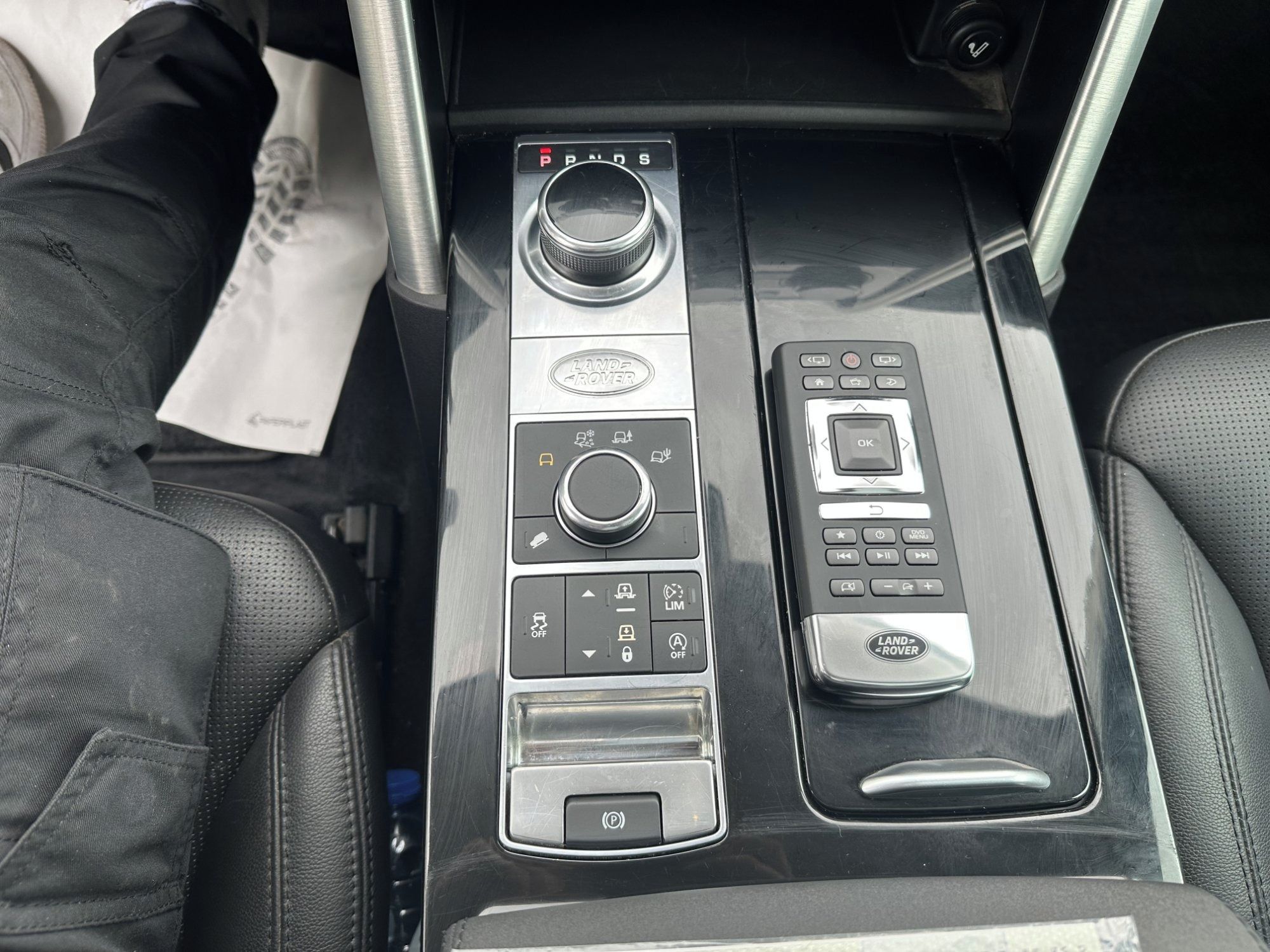 Land Rover Discovery, Land Rover Discovery 2.0 HSE - fotka 6