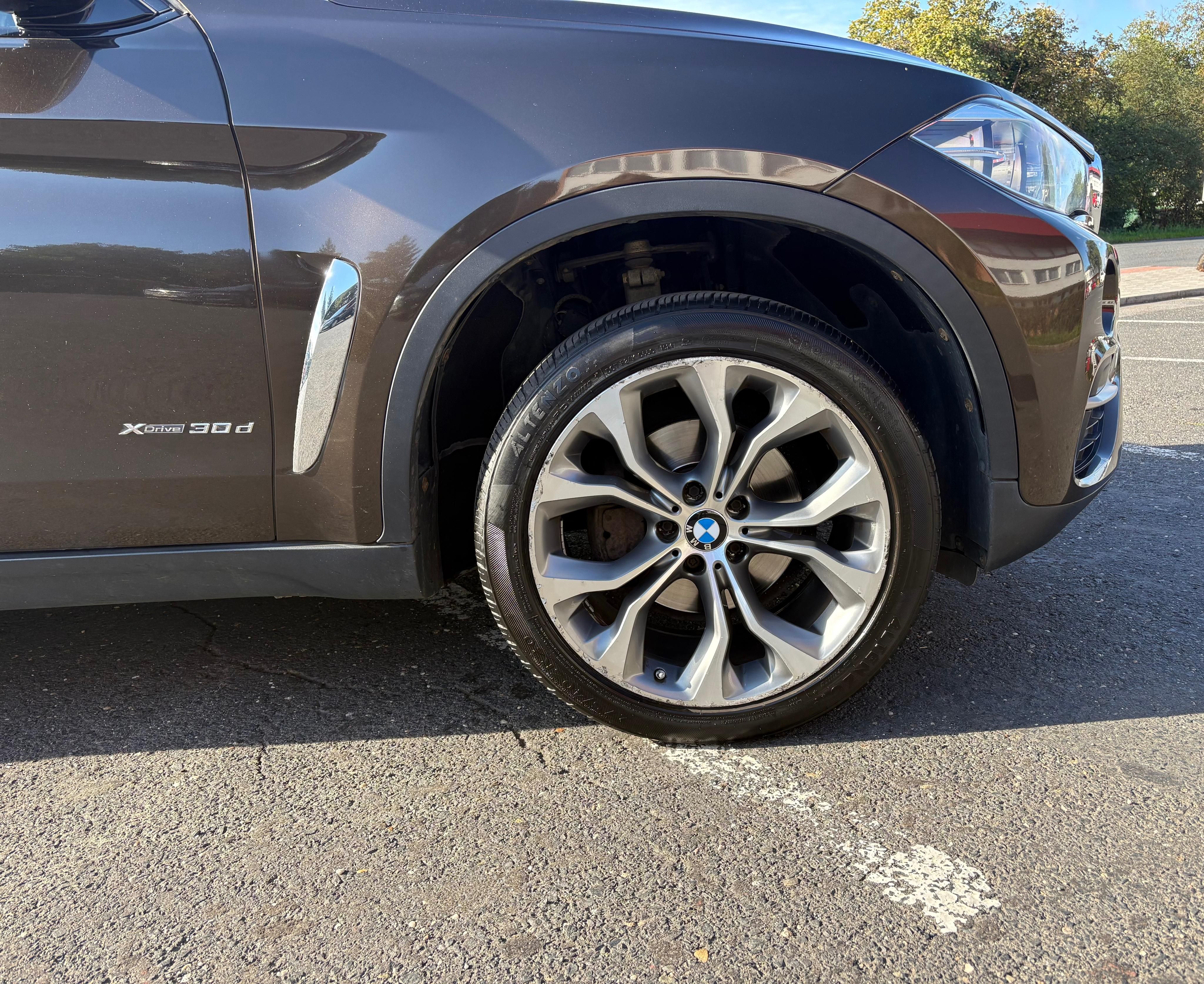 BMW X6, xDrive30d/ČR-2. maj./DPH - fotka 6