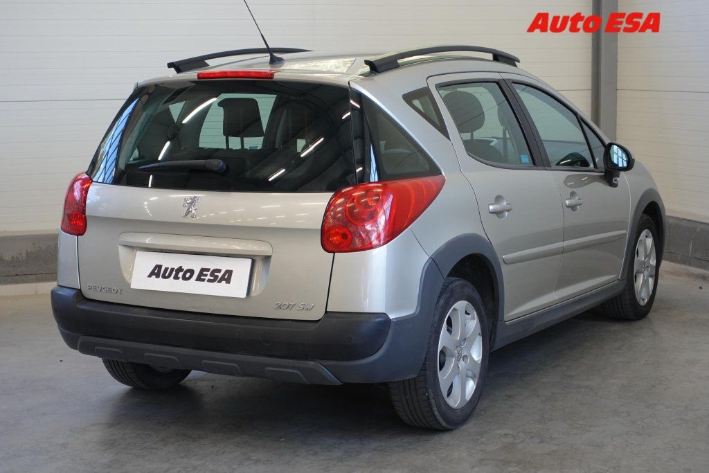 Peugeot 207, 1.4i,ČR,AC,park.čidla - fotka 6