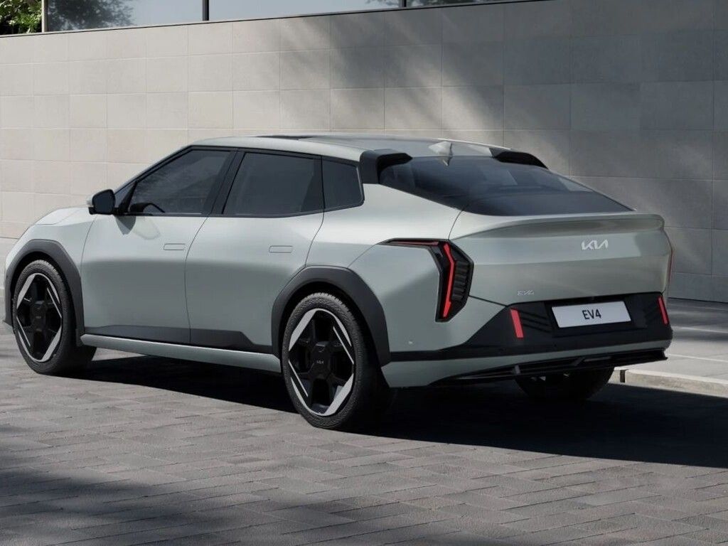 Kia EV4, EARTH 58,3 kWh - fotka 2
